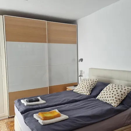 Cozy, Comfotable Albergue *